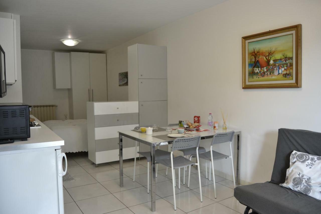Poggio Ai Vigneti Lägenhet Entratico Exteriör bild
