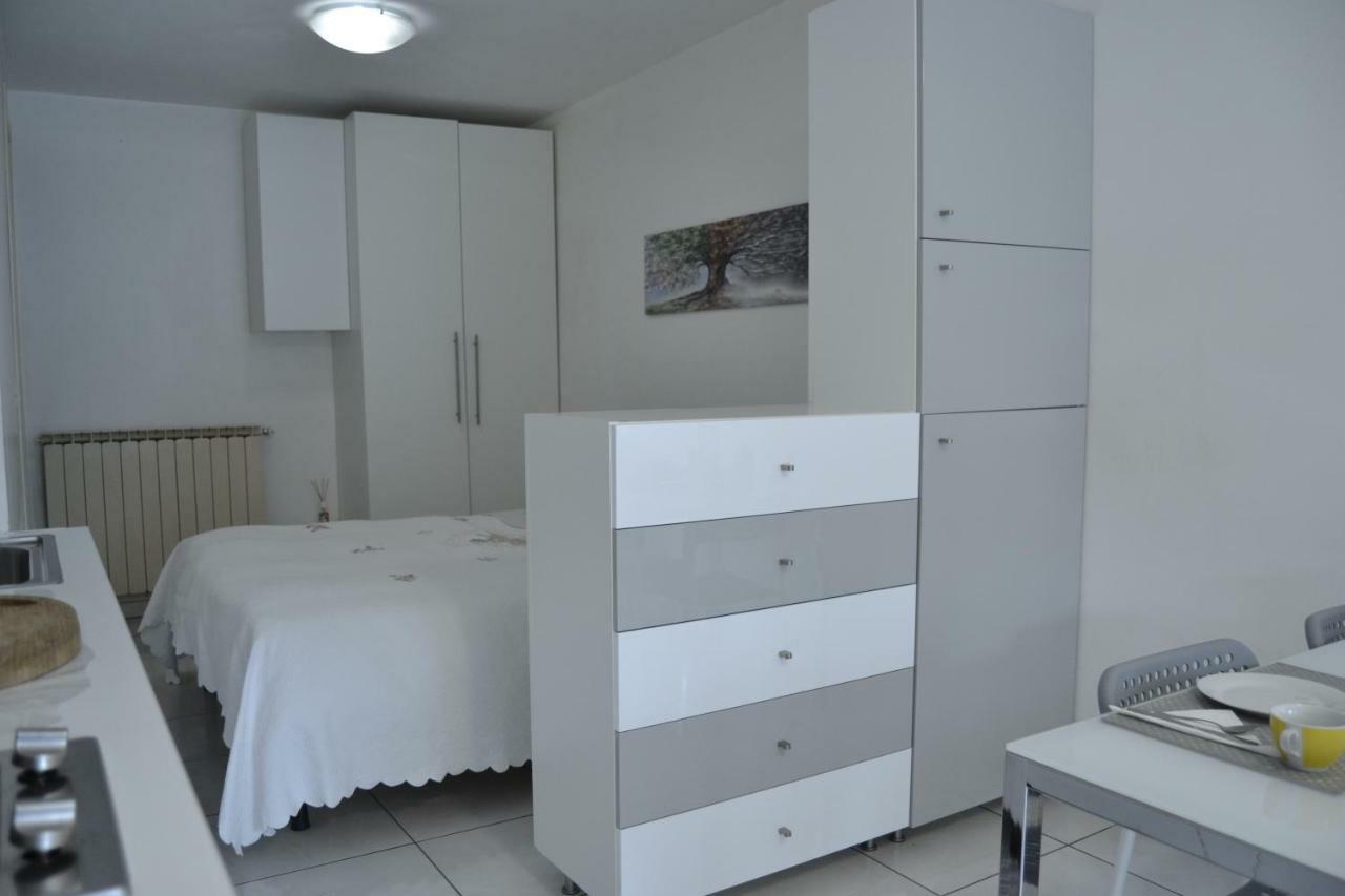 Poggio Ai Vigneti Lägenhet Entratico Exteriör bild